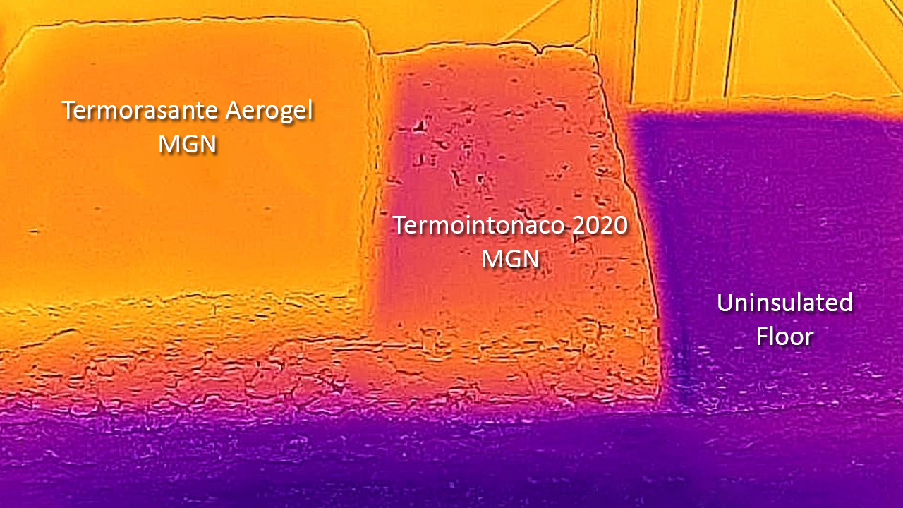Aerogel lime floor insulation demonstrated with a thermal image